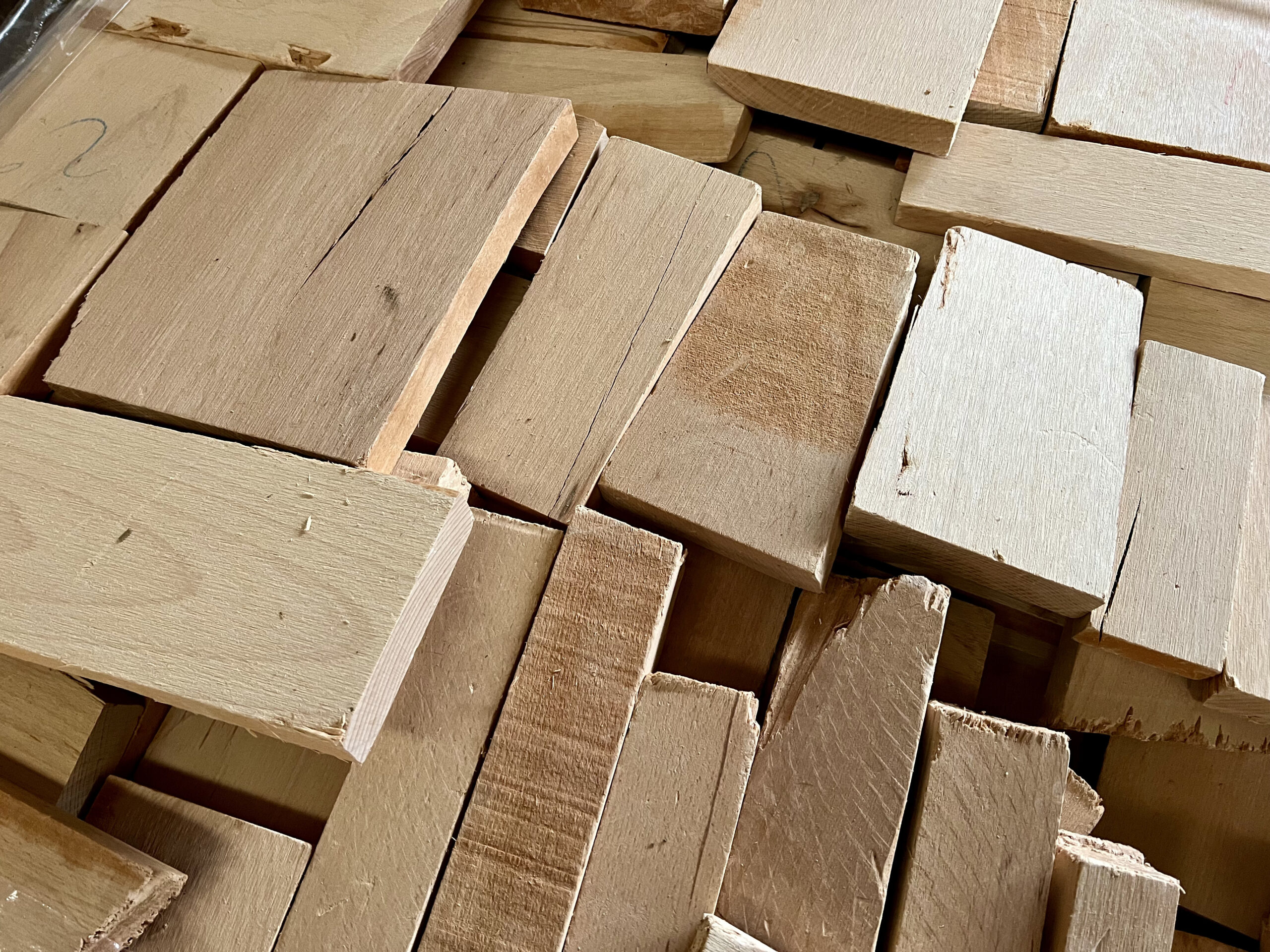 Holzplatten Buche kammergetrocknet - loses Restholz zum Verbrennen – Bild 6
